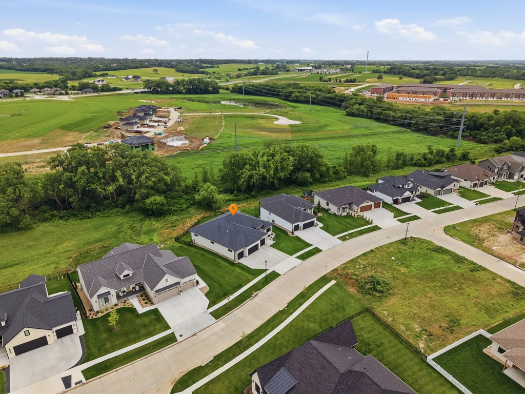 3475 Tree Line Drive-02