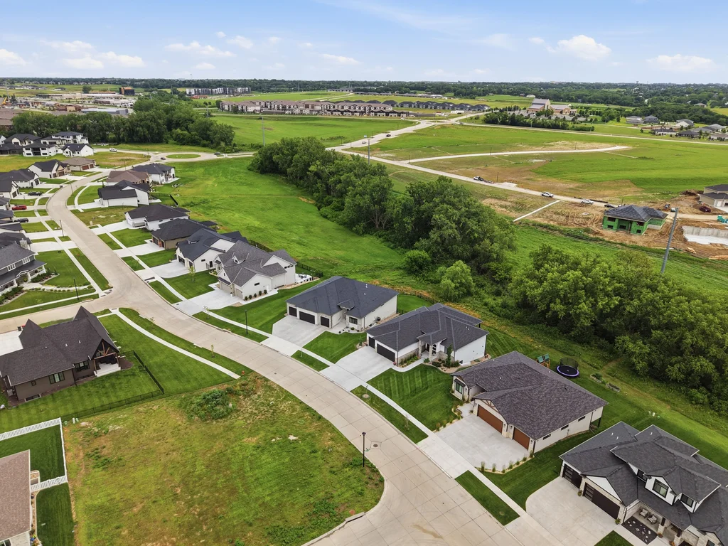 3475 Tree Line Drive-03