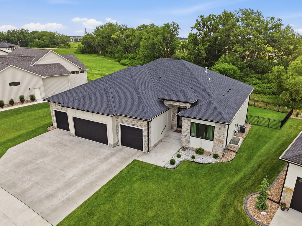3475 Tree Line Drive-04