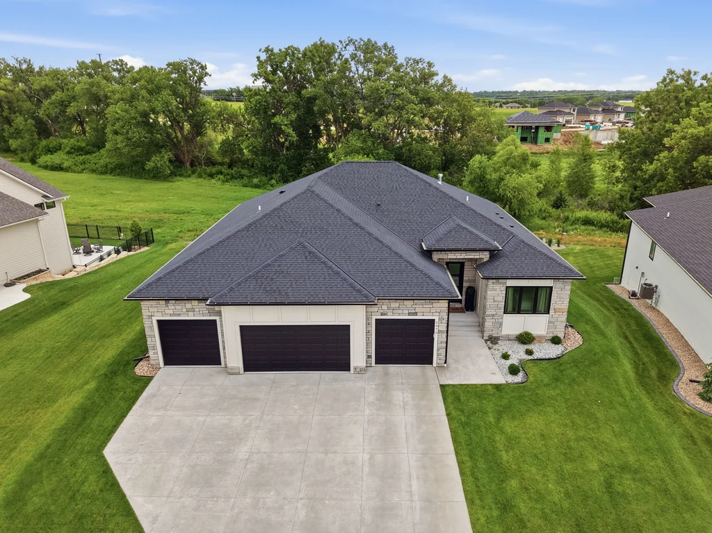3475 Tree Line Drive-05