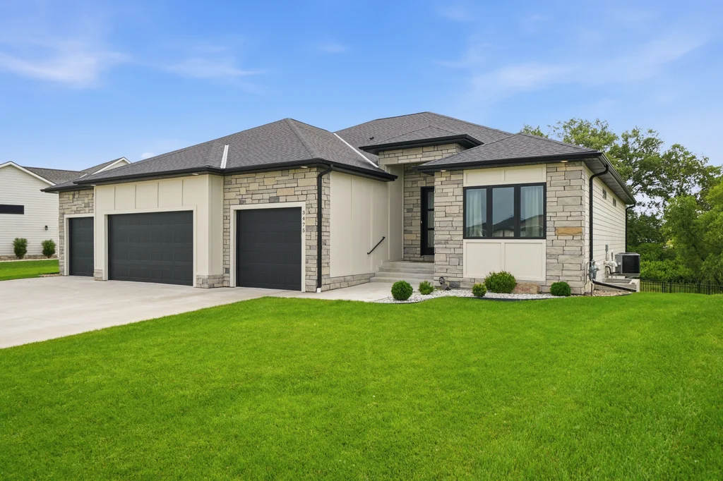 3475 Tree Line Drive-09