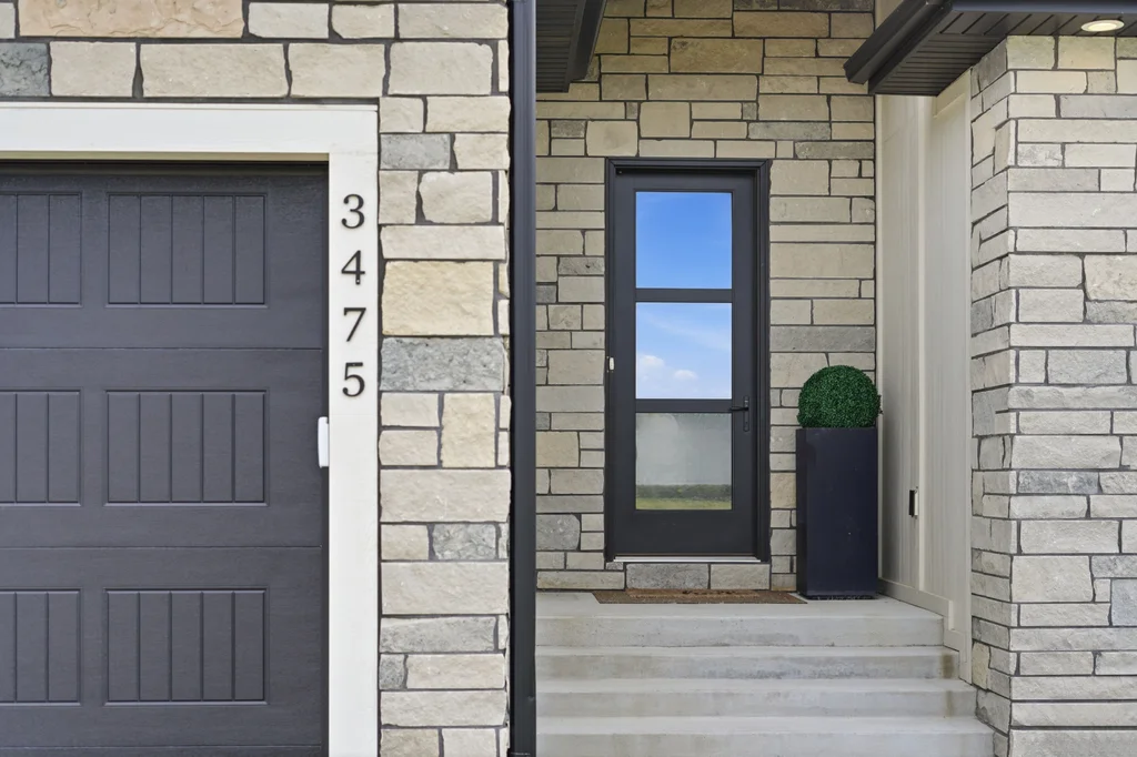 3475 Tree Line Drive-10