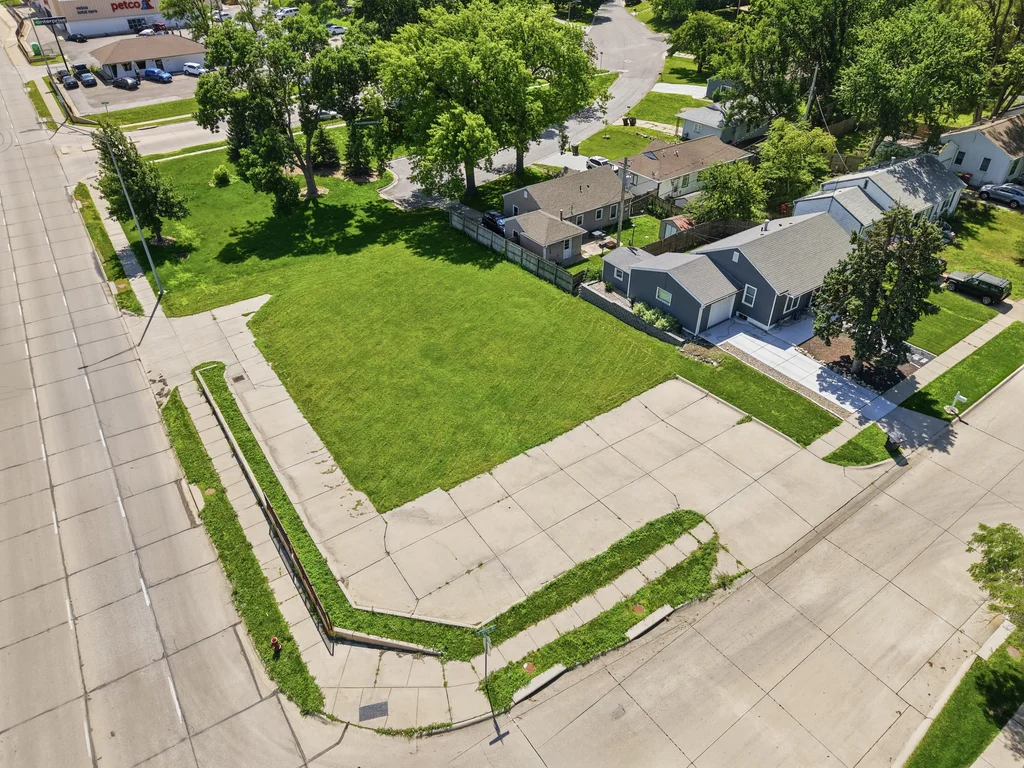 4501 O St-02