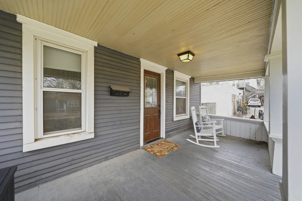 4718 Stockwell St-09
