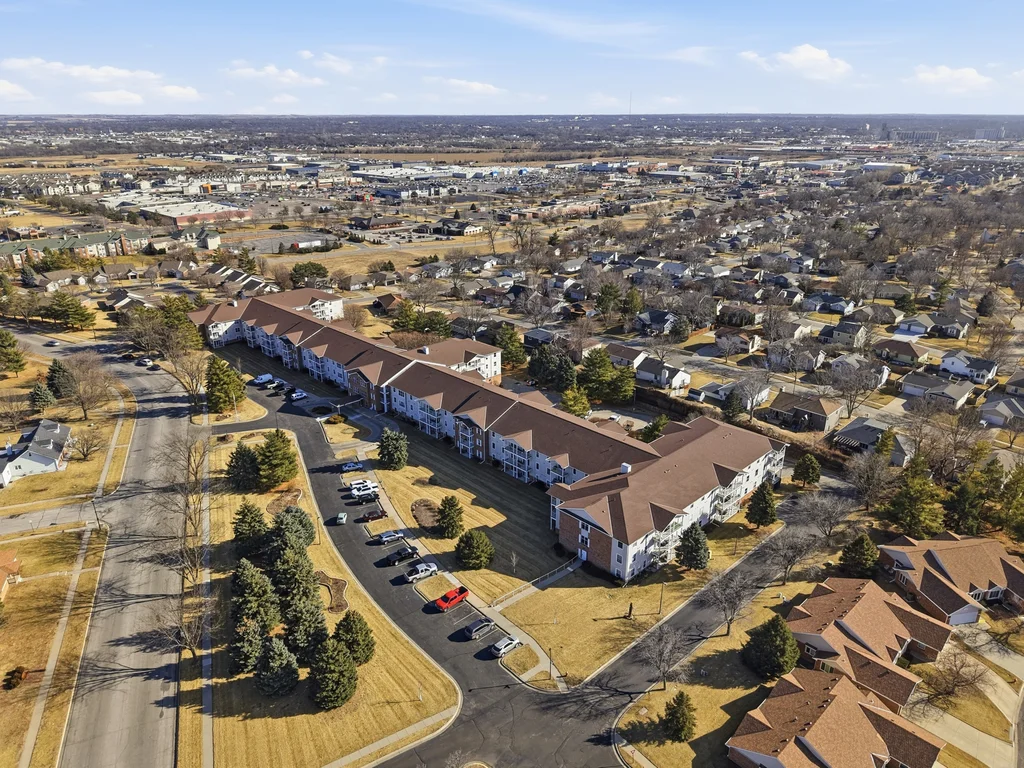 2425 Folkways Blvd-04