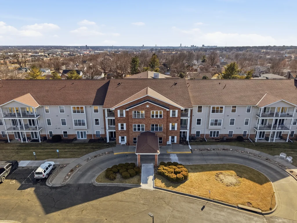 2425 Folkways Blvd-06