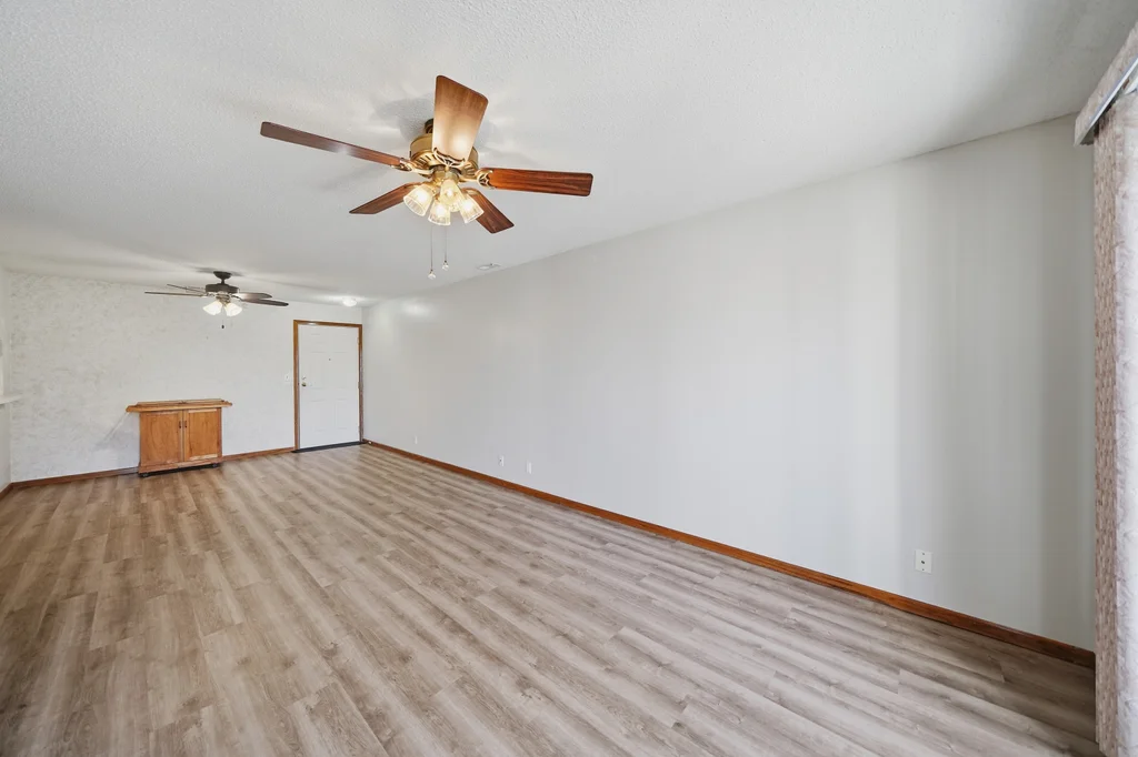 2425 Folkways Blvd-10