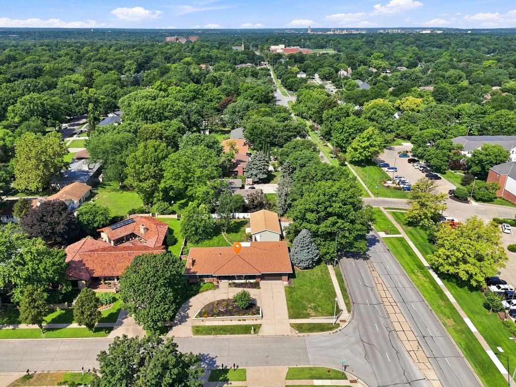 1401 Kingston Rd-02