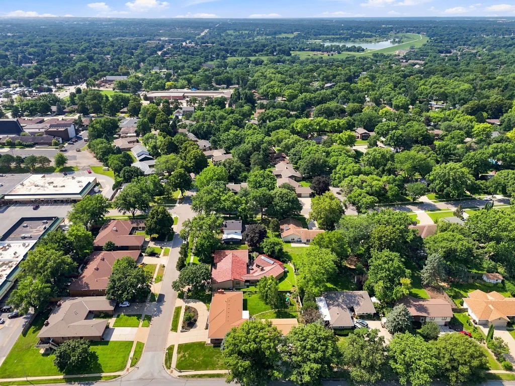 1401 Kingston Rd-03