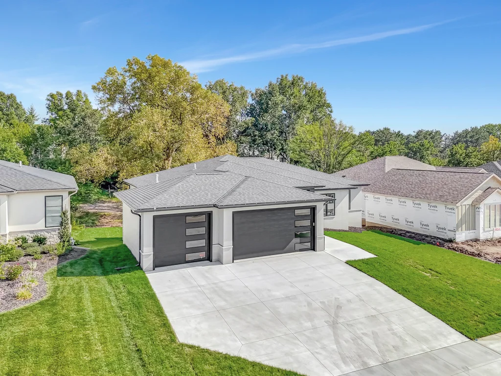 6255 Carveth Dr-05
