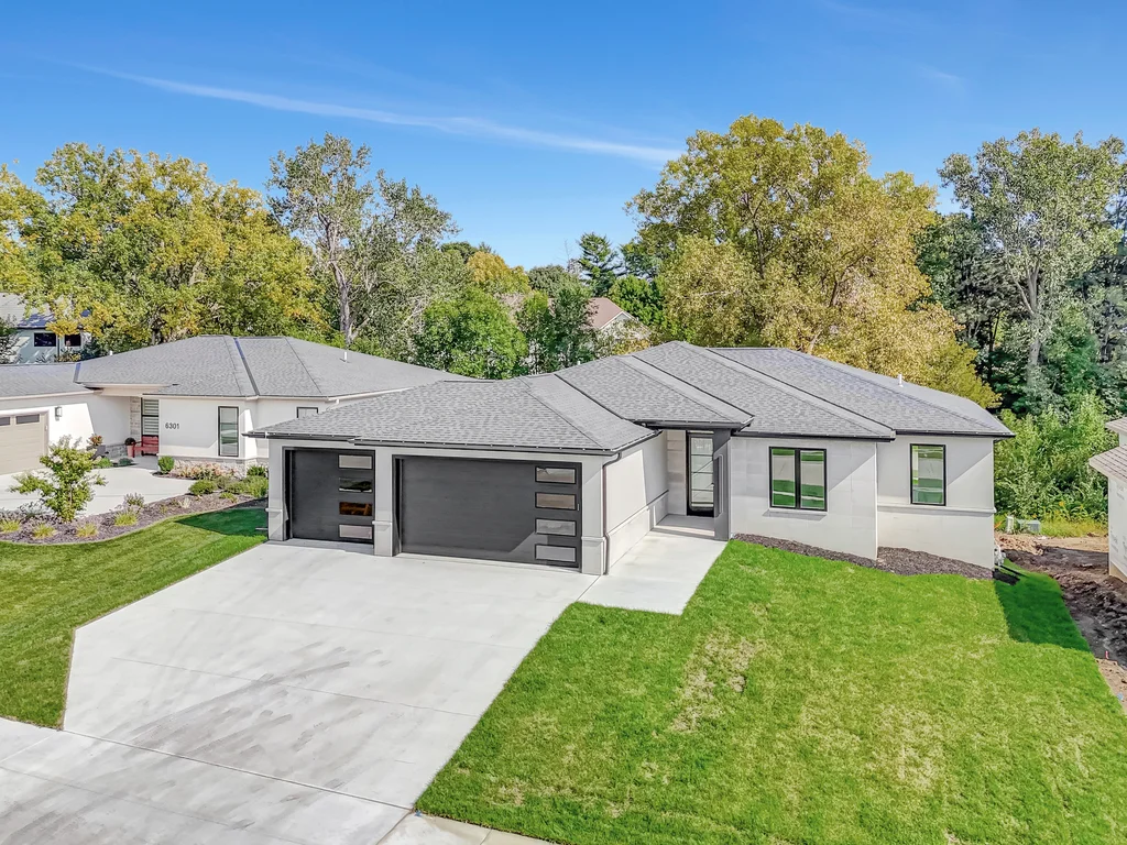6255 Carveth Dr-06