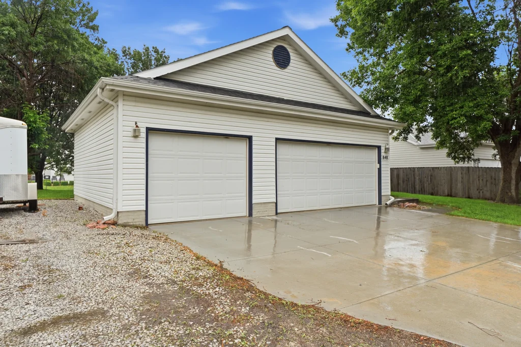 848 Erica Ct-02
