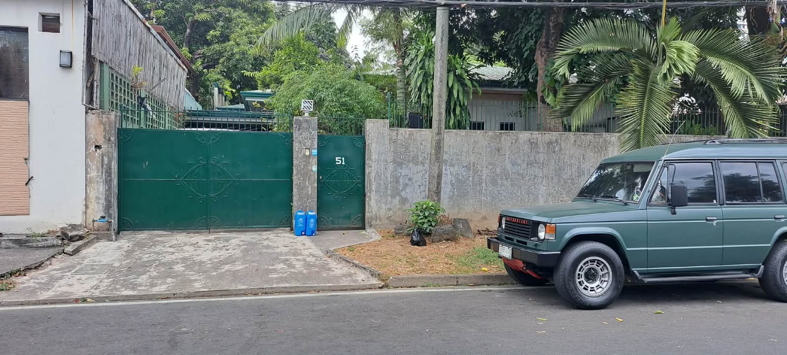 House and Lot For Sale in Varsity Hills, Loyola Heights, Quezon City in Philippines