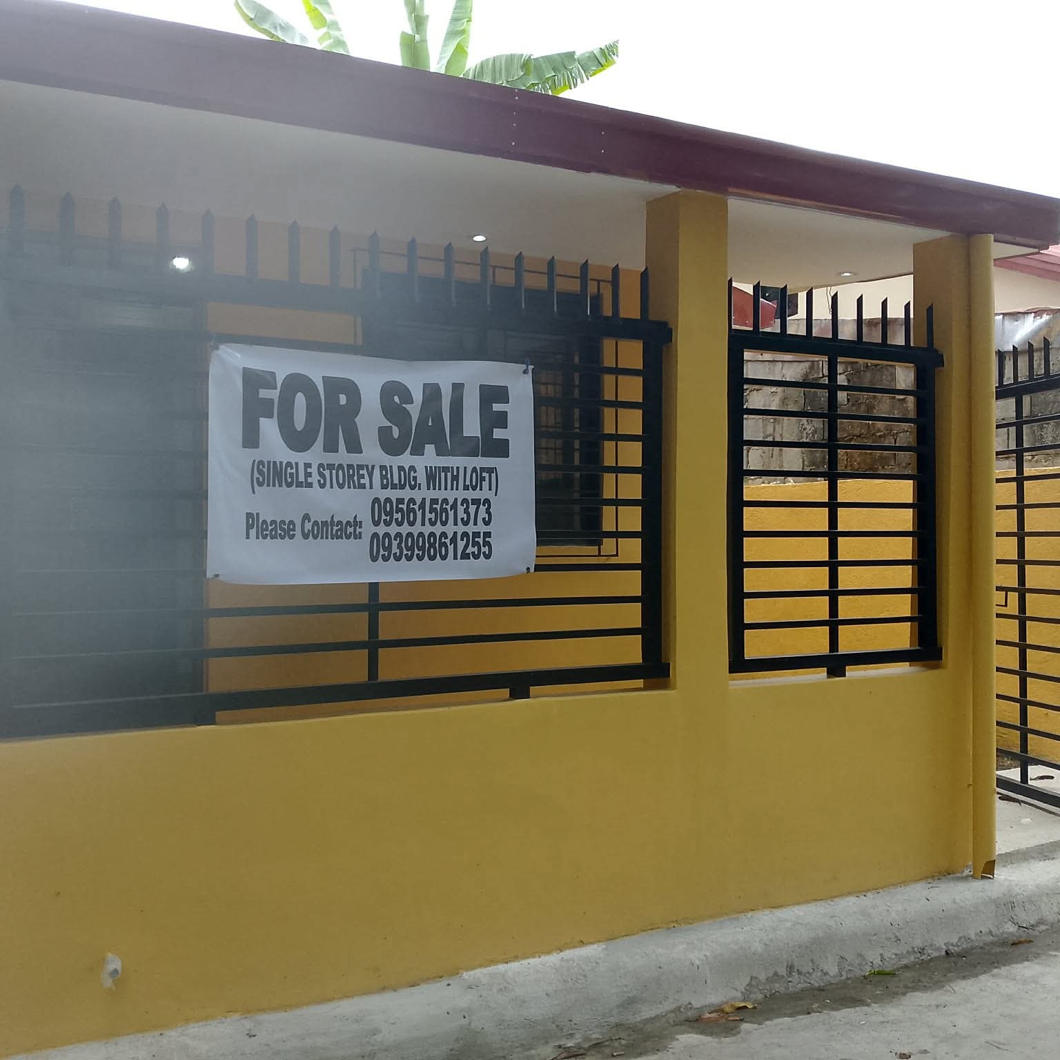 Ronie Abitria, listing agent