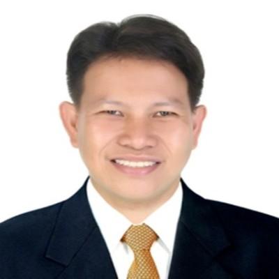 Rafael Mallare, listing agent