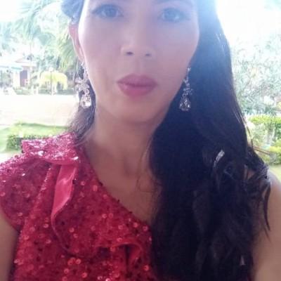 Aileen Mabanag Badillo, seller