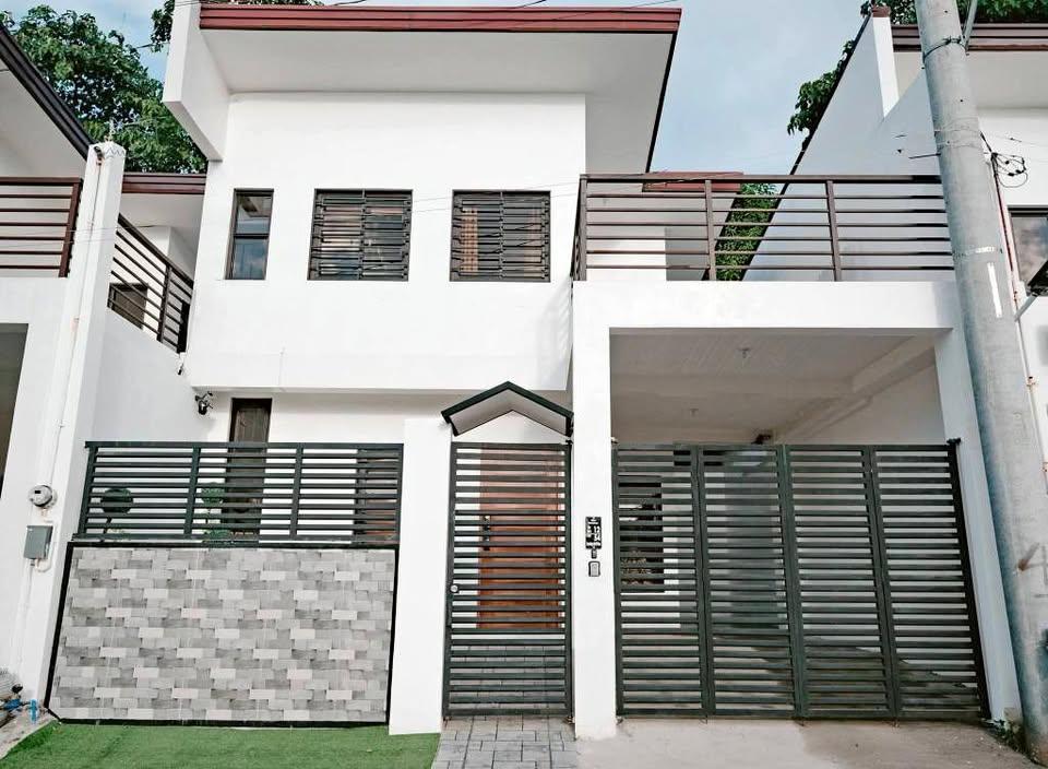 Eastridge Golf Villas -Contemporary 3-Bedroom House and Lot for Sale — Philippines,