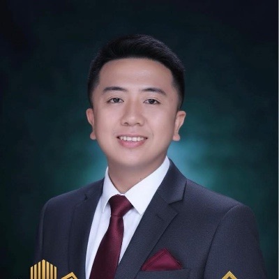 Jordan Manalang , seller