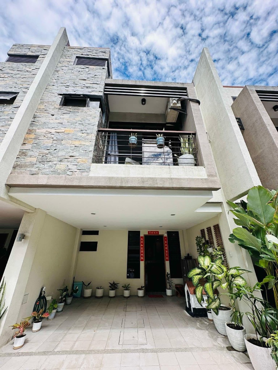 Carmenville Subdivision - Townhouse  — Philippines, 