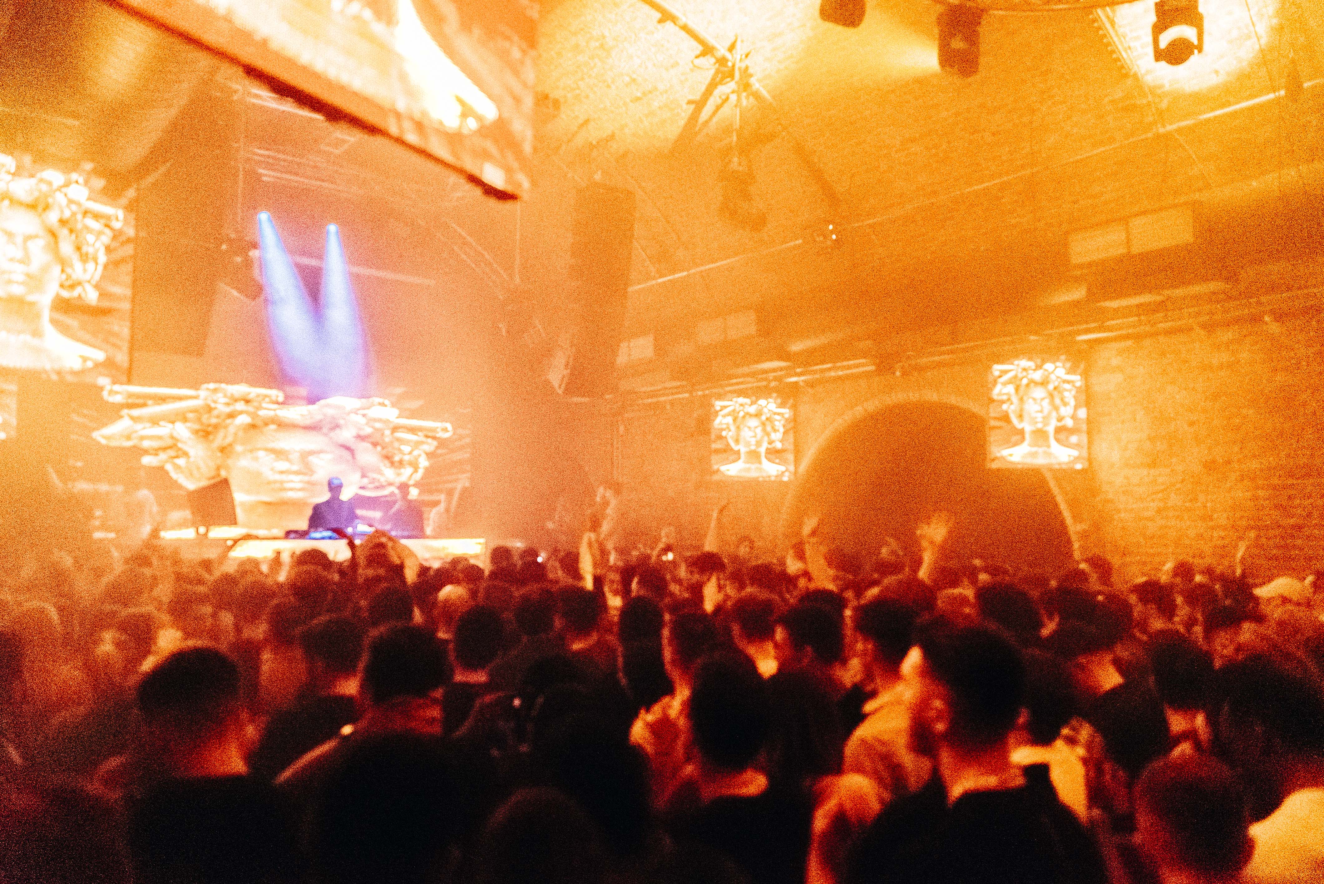 Meduza The Steel Yard