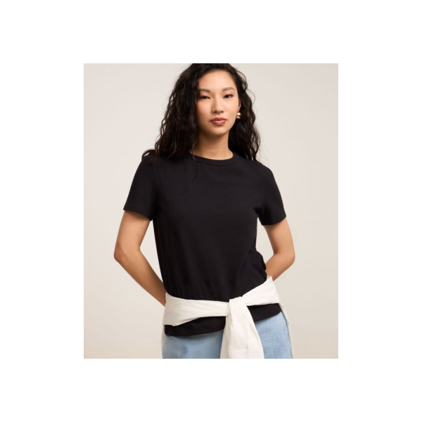 Blusa em Algodão com Gola Redonda e Manga Curta Preto