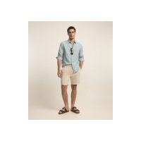 Bermuda Reta em Linho com Bolso Cargo Lateral Bege