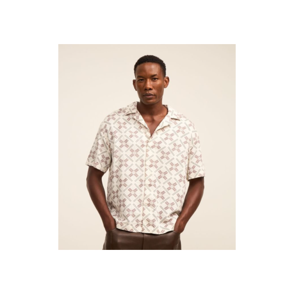 Camisa Boxy em Viscose com Textura e Estampa Geométrica Off White