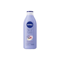 NIVEA Loção Hidratante Óleos Essenciais Flor de Cerejeira & Óleo de Jojoba 400ml - Loção Hidratante com essência de Flor de Cerejeira e poder nutritivo do Óleo de Jojoba que hidrata sua pele