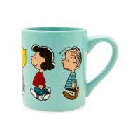Silver Buffalo Caneca de cerâmica Peanuts Group Profile Walk, segura para micro-ondas, 400 ml