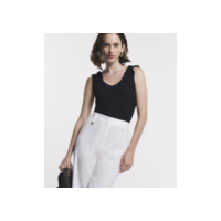 Blusa em Ribana com Franzido na Alça Larga e Decote U Preto
