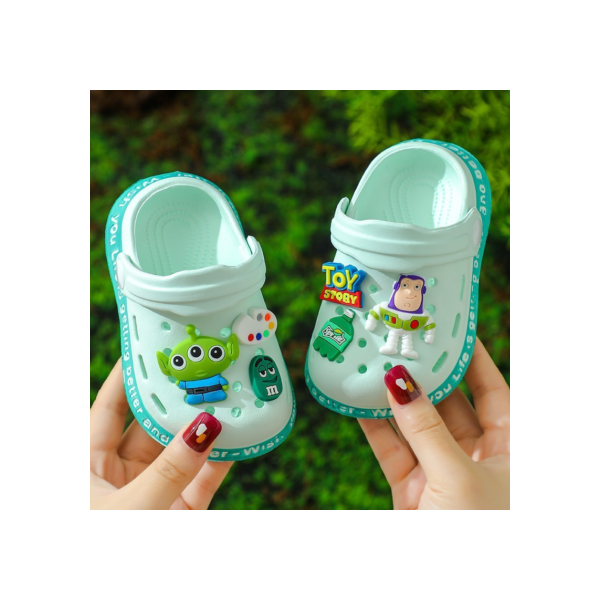 Sapatos de Buraco para Crianças Buzz Lightyear Cartoon Slippers de Verão Menina Bebê em Casa