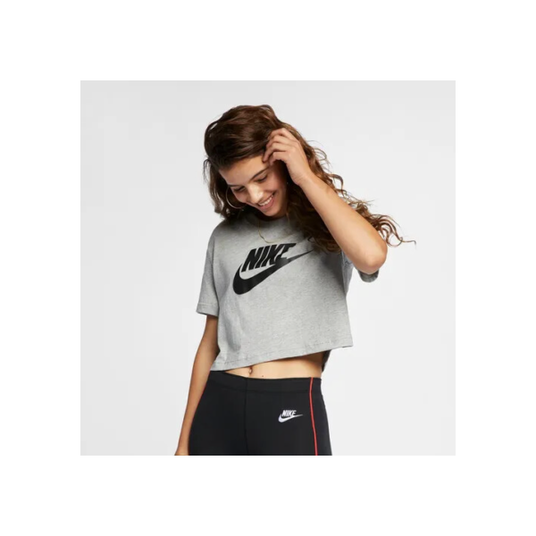 Camiseta Nike Sportswear Essential Feminina