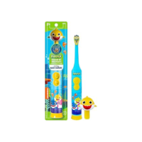 FIREFLY Escova de dentes Clean N' Protect, Baby Shark com capa antibacteriana, cerdas macias, alça antiderrapante, bateria incluída, idades a partir de 3 anos, 1 unidade