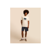 Bermuda Básica com Cordão e Patch Azul Marinho