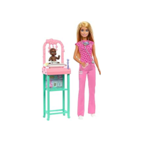 Barbie Profissões Conjunto de Brinquedo Enfermeira de Cabelo Loiro com Bebê para crianças a partir de 3 anos