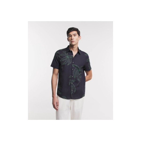 Camisa Regular em Voal com Estampa de Coqueiros Tracejados Preto