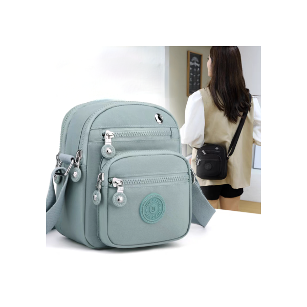Bolsa feminina Pequena Nylon impermeável casual Transversal tiracolo com pompom
