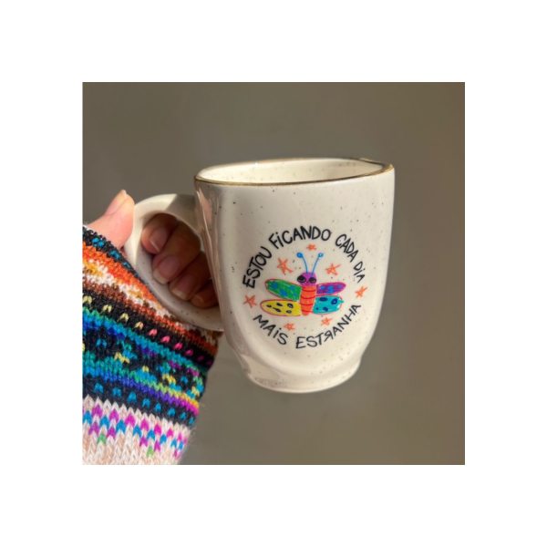 Caneca Névoa - Cada Dia Mais Estranha - 260ml