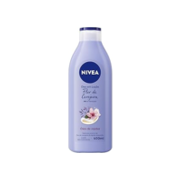 NIVEA Loção Hidratante Óleos Essenciais Flor de Cerejeira & Óleo de Jojoba 400ml - Loção Hidratante com essência de Flor de Cerejeira e poder nutritivo do Óleo de Jojoba que nutre