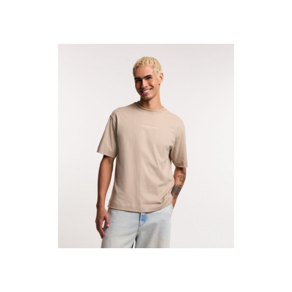 Camiseta Boxy em Moletinho e Lettering Life Never Ends Bege