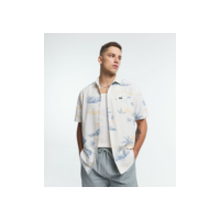 Camisa Relaxed com Estampa Tropical Ilhas Miragem e Bolso Frontal Off White