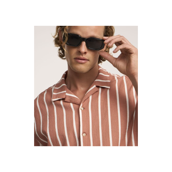 Camisa Boxy Alfaiatada em Viscose com Textura e Listras Salmão/Branco