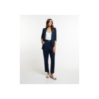 Calça Cenoura em Viscolinho com Cós Alfaiatado e Pespontos Contrastantes Azul Marinho