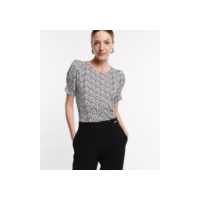 Blusa Manga Curta em Meia Malha com Estampa Geométrica Off White