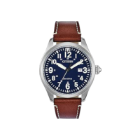 Citizen Relógio masculino esportivo casual Garrison com pulseira de couro ecológico com 3 ponteiros, marcadores árabes, aço inoxidável, relógio de campo