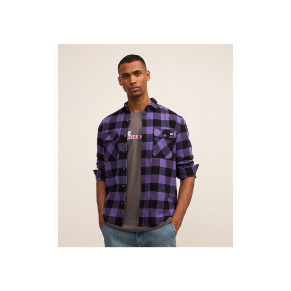 Camisa Comfort com Estampa Xadrez e Bolsos Roxo
