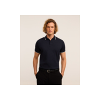 Camisa Polo com Textura Jacquard e Detalhe Azul