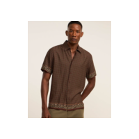 Camisa Comfort em Viscolinho com Estampa Geométrica Marrom
