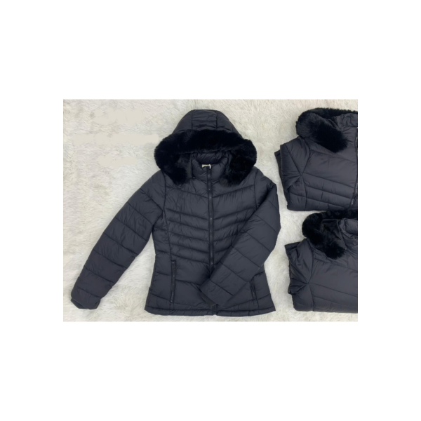 Jaqueta Puffer Forrada Apeluciada com Capuz Feminina