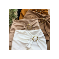 “Short Saia Feminino com Detalhe de Fivela – Cintura Alta | Look Moderno”